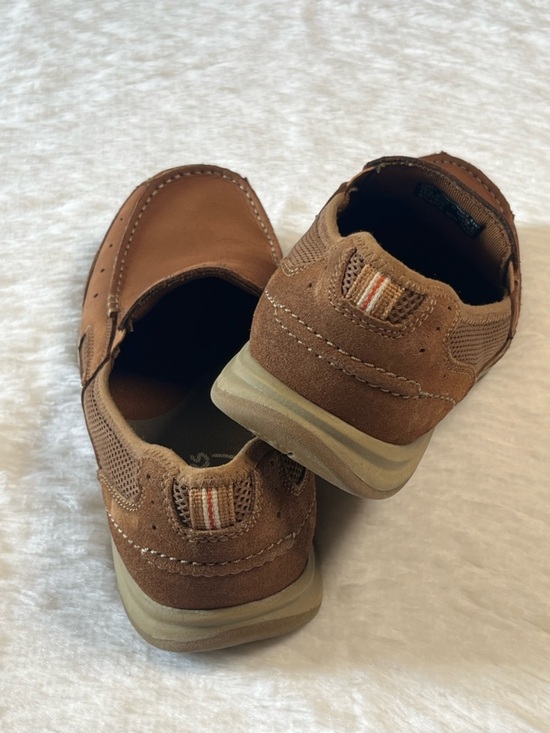 Clarks | Allston Free | Men\'s Slip-On Leather Loafers in Brown main image 4
